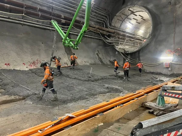 The crew working a binding pour on the Sydney Metro job